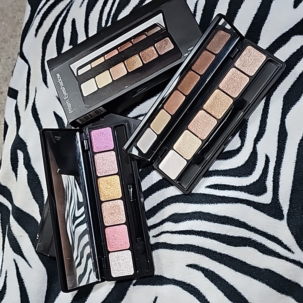E.l.f. prism eyeshadow palette set of 2